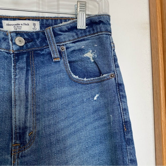 Abercrombie and Fitch Curve Love Skinny High Rise Jeans Size 26 Long - Picture 2 of 7